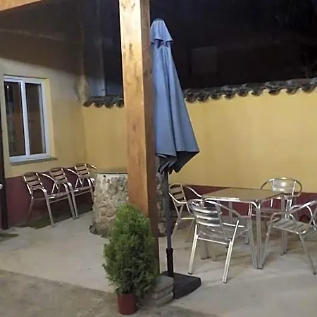 Hostel Canarios Calzadilla de la Cueza